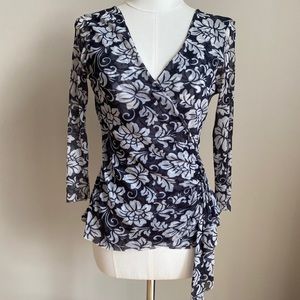 Sweet pea size S women’s top